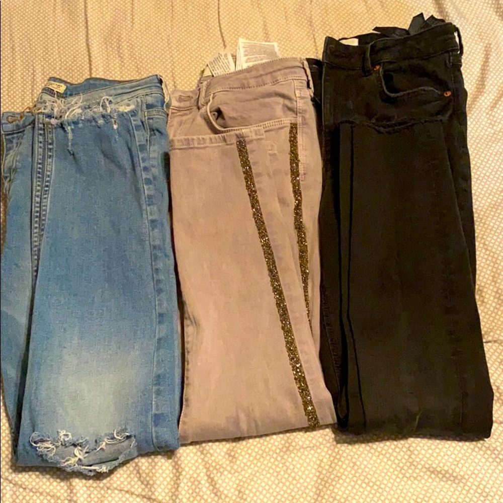 3 pairs of Zara jeans